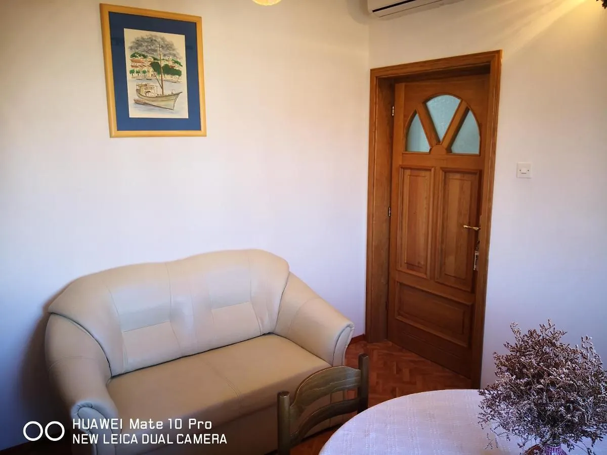 Apartments Blaz Seget Vranjica