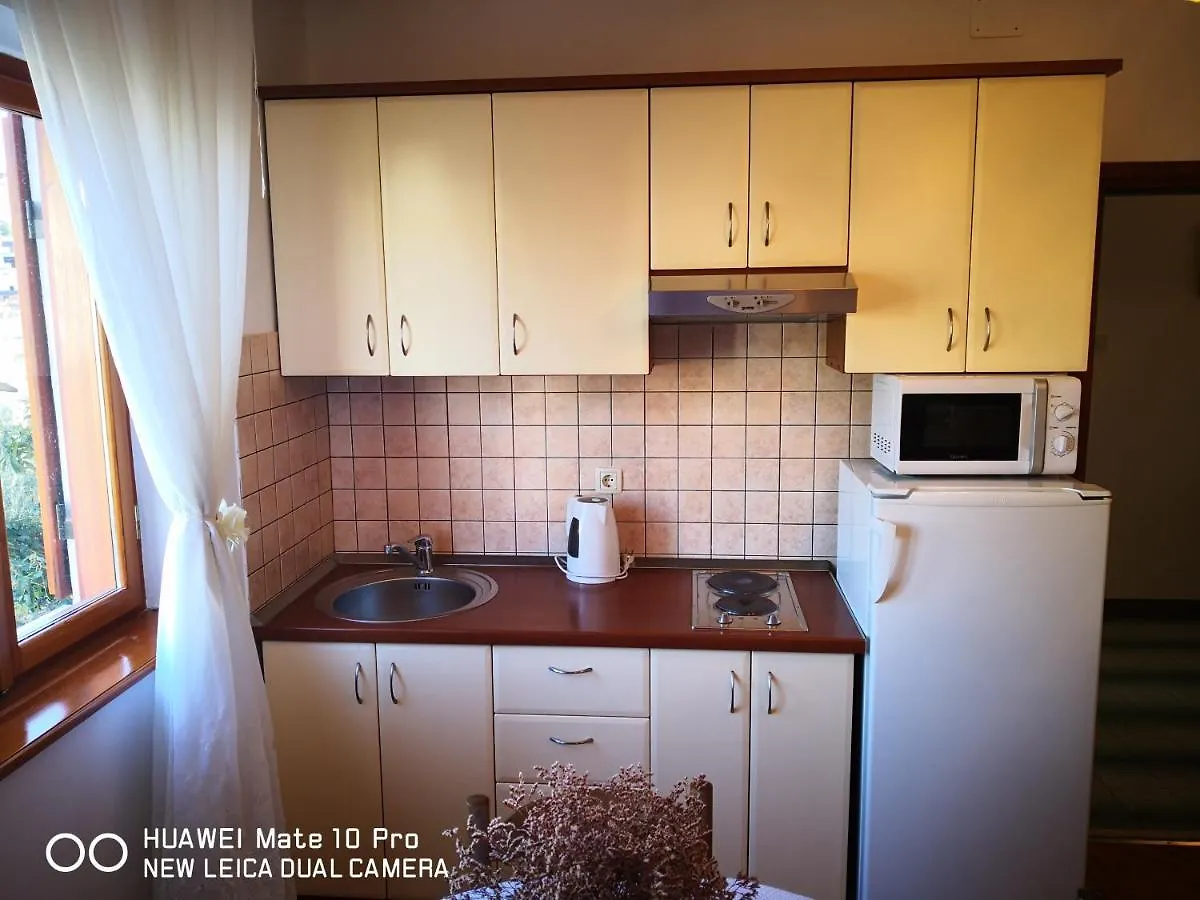 Apartments Blaz Seget Vranjica