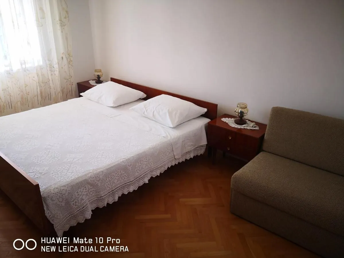 Apartments Blaz Seget Vranjica